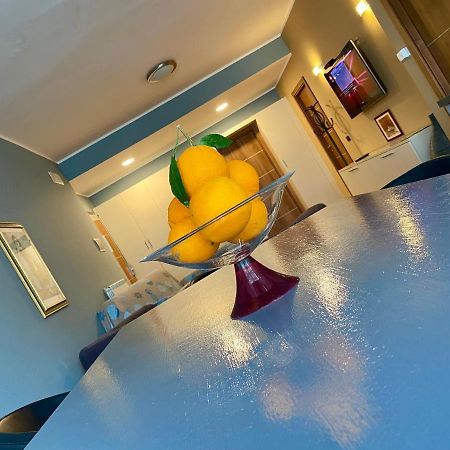 Casa Vacanze Eden アーチ・カステッロ エクステリア 写真